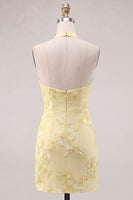 Laden Sie das Bild in den Galerie-Viewer, Narzissen enges, gerafftes kurzes Homecoming-Kleid mit Blumenstickerei