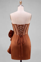 Laden Sie das Bild in den Galerie-Viewer, Gelbes Bodycon-Perlen-Korsett, kurzes Homecoming-Kleid mit seitlicher Schleife