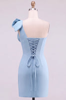 Laden Sie das Bild in den Galerie-Viewer, Gelbes Bodycon-Einschulter-Perlenbesetztes kurzes Homecoming-Kleid mit Schleifendetail