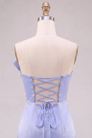 Laden Sie das Bild in den Galerie-Viewer, Hellblaues, trägerloses Satin-Kurzabendkleid mit Schleifendetail