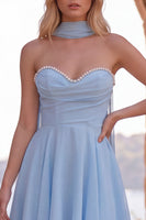 Laden Sie das Bild in den Galerie-Viewer, Gelbes A-Line-Perlenrand-Chiffon-Kurz-Homecoming-Kleid mit Schal