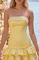 Laden Sie das Bild in den Galerie-Viewer, Rosa perlenbesetztes perlen-trägerloses A-Linien-Stufen-Kurzes Homecoming-Kleid mit Rüschen