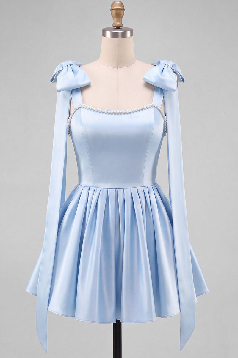 Laden Sie das Bild in den Galerie-Viewer, Buttergelbes A-Line Satin-Perlen-Trim-Mini-Homecoming-Kleid mit Fliege-Schulterriemen