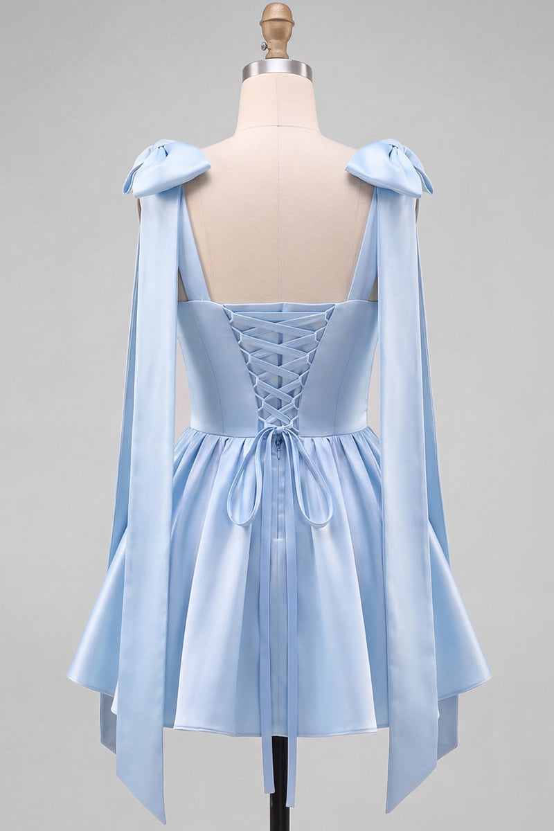 Laden Sie das Bild in den Galerie-Viewer, Buttergelbes A-Line Satin-Perlen-Trim-Mini-Homecoming-Kleid mit Fliege-Schulterriemen