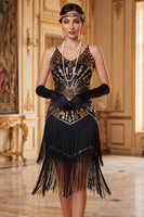 Laden Sie das Bild in den Galerie-Viewer, Vintage schwarzes goldenes Pailletten-Ärmelloses Flapper-Kleid aus den 1920er Jahren mit Fransen