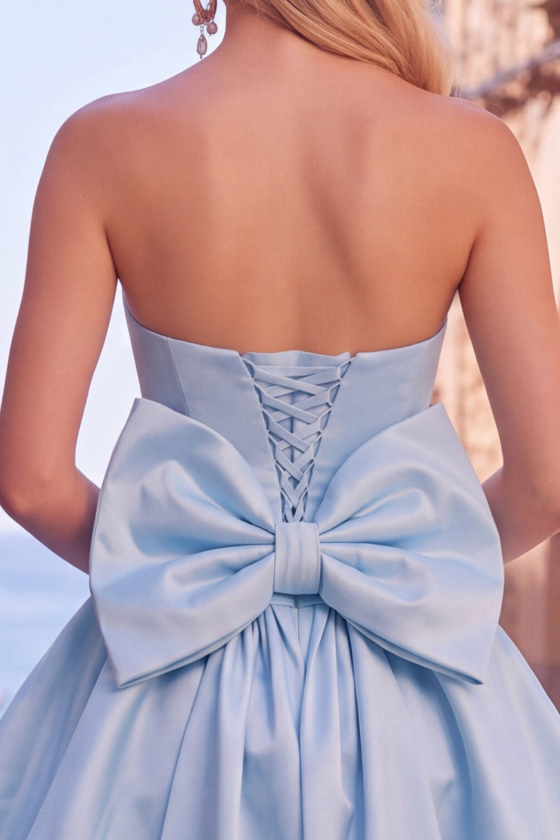 Laden Sie das Bild in den Galerie-Viewer, Schwarzes Trägerloses A-Linie Kurzes Abendkleid mit Rückenschleife
