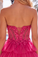 Laden Sie das Bild in den Galerie-Viewer, Fuchsia A Linie Korsett Trägerloses Gestuftes Kurzes Abendkleid mit Spitzenapplikationen