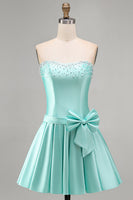 Laden Sie das Bild in den Galerie-Viewer, Mint Satin Perlen Trägerloses Kurzes Abendkleid mit Schleife