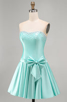 Laden Sie das Bild in den Galerie-Viewer, Mint Satin Perlen Trägerloses Kurzes Abendkleid mit Schleife