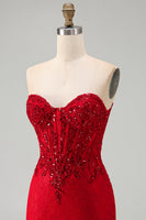 Laden Sie das Bild in den Galerie-Viewer, Rotes Bodycon trägerloses, perlenbesetztes Paillettenkorsett Kurzes Homecoming-Kleid mit Spitze