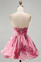 Laden Sie das Bild in den Galerie-Viewer, Rosa A-Line Trägerloses Korsett, mit Rüschen und Blumenmuster, kurzes Homecoming-Kleid
