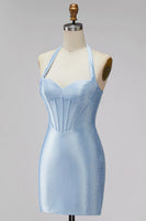 Laden Sie das Bild in den Galerie-Viewer, Hellblaues Neckholder-Korsett, Bodycon Kurzes Homecoming-Kleid mit Perlenbestickung