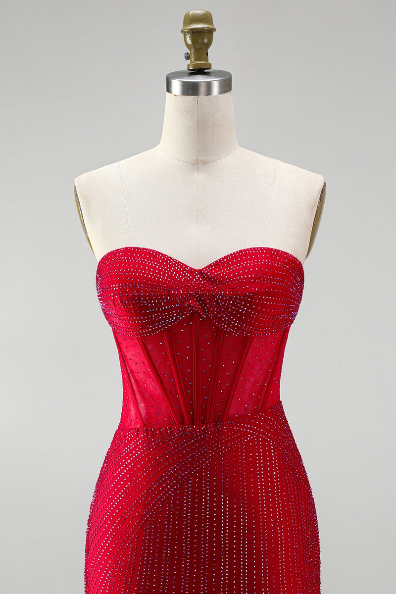 Laden Sie das Bild in den Galerie-Viewer, Rotes Korsett Bodycon Trägerloses, perlenbesetztes kurzes Homecoming-Kleid mit Schnürung auf dem Rücken