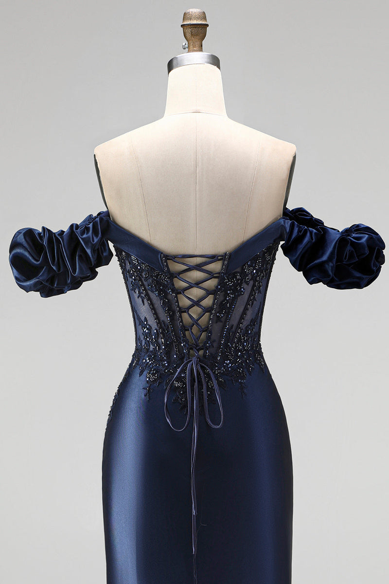 Laden Sie das Bild in den Galerie-Viewer, Navyblaues Schulterloses Korsett Satin Applikationen Langes Abschlussballkleid mit Schlitz