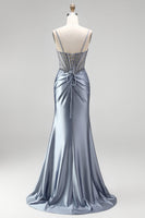 Laden Sie das Bild in den Galerie-Viewer, Staubiges blaues Korsett Meerjungfrauen-Strasssteine, Satin, gerafftes langes Abschlussballkleid mit seitlichem Schlitz