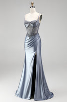 Laden Sie das Bild in den Galerie-Viewer, Staubiges blaues Korsett Meerjungfrauen-Strasssteine, Satin, gerafftes langes Abschlussballkleid mit seitlichem Schlitz