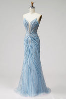 Laden Sie das Bild in den Galerie-Viewer, Hellblaues Perlenträger-Meerjungfrauen-Abschlussballkleid mit Perlen