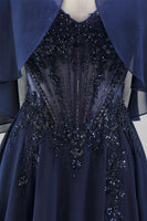 Laden Sie das Bild in den Galerie-Viewer, Marineblaues Korsett Chiffon A-Linie Spaghettiträger Langes Mutter der Braut Kleid mit Umhang