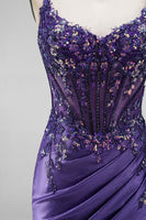 Laden Sie das Bild in den Galerie-Viewer, Glitzerndes Meerjungfrauen-Korsett, gerafftes Satin, langes lila Abschlussballkleid mit Schlitz
