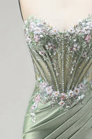 Laden Sie das Bild in den Galerie-Viewer, Hellgrüne 3D-Blumenapplikationen Korsett, transparentes, gerafftes Satin, Strassstein-Langkleid mit Schlitz