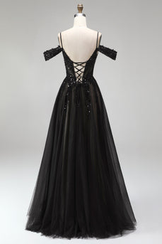 Kalte Schulter, schwarze A-Linie Tüllpailletten Appliquen Langes Abschlussballkleid mit Schlitz