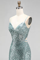 Laden Sie das Bild in den Galerie-Viewer, Staubgrünes Pailletten Strass V-Ausschnitt Spaghetti-Träger Meerjungfrauen Langes Ballkleid mit Schlitz