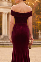 Laden Sie das Bild in den Galerie-Viewer, Burgunderrotes Samt Meerjungfrauen Maxi Abendkleid ohne Schulter