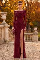 Laden Sie das Bild in den Galerie-Viewer, Burgunderrotes Mantelhals Langärmliges Perlenbesticktes Festkleid mit seitlichem Schlitz