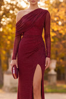 Laden Sie das Bild in den Galerie-Viewer, Burgunderrotes Scheide Eine Schulter Gerafftes Langes Ballkleid mit Perlenbesatz und seitlichem Schlitz