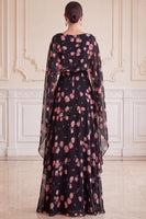 Laden Sie das Bild in den Galerie-Viewer, Schwarze, rosa Blume A-Linie Chiffon Bateau-Ausschnitt Maxi-Mutter-der-Braut-Kleid mit Umhang