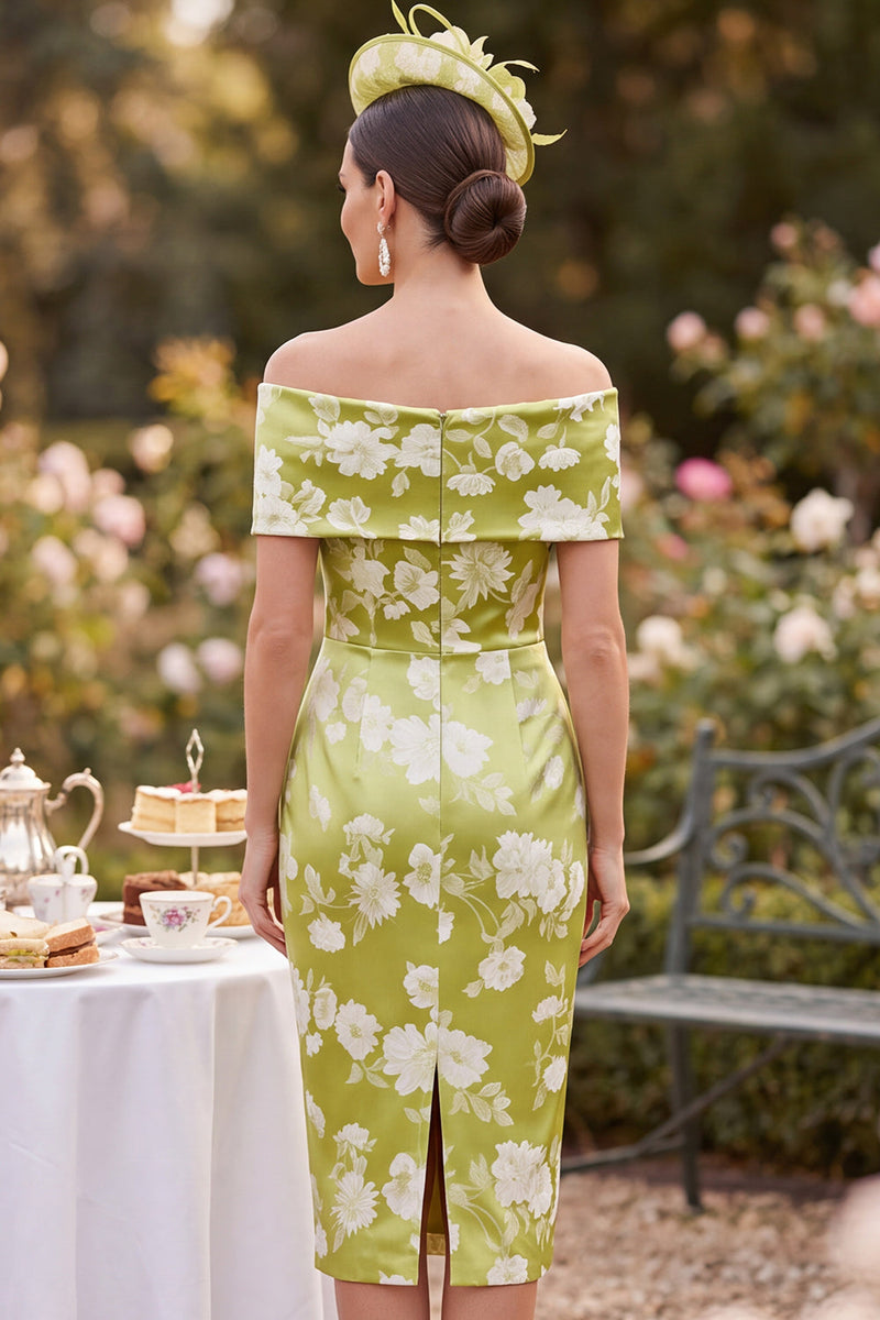 Laden Sie das Bild in den Galerie-Viewer, Grünes, schulterfreies, satinbedrucktes Midi-Mutter-der-Braut-Kleid mit Schlitz