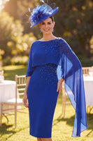 Laden Sie das Bild in den Galerie-Viewer, Königsblauer Bateau-Hals mit Perlen-Scheide Midi-Mutter-der-Braut-Kleid mit Chiffon-Umhang