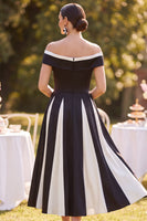 Laden Sie das Bild in den Galerie-Viewer, Off-the-shoulder schwarzes, weißes gerafftes A-Linie-Midi-Kleid Mutter der Braut