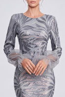 Laden Sie das Bild in den Galerie-Viewer, Glitzerndes silbernes Pailletten-Rundhals-langes Festkleid mit ärmelnden Ärmeln