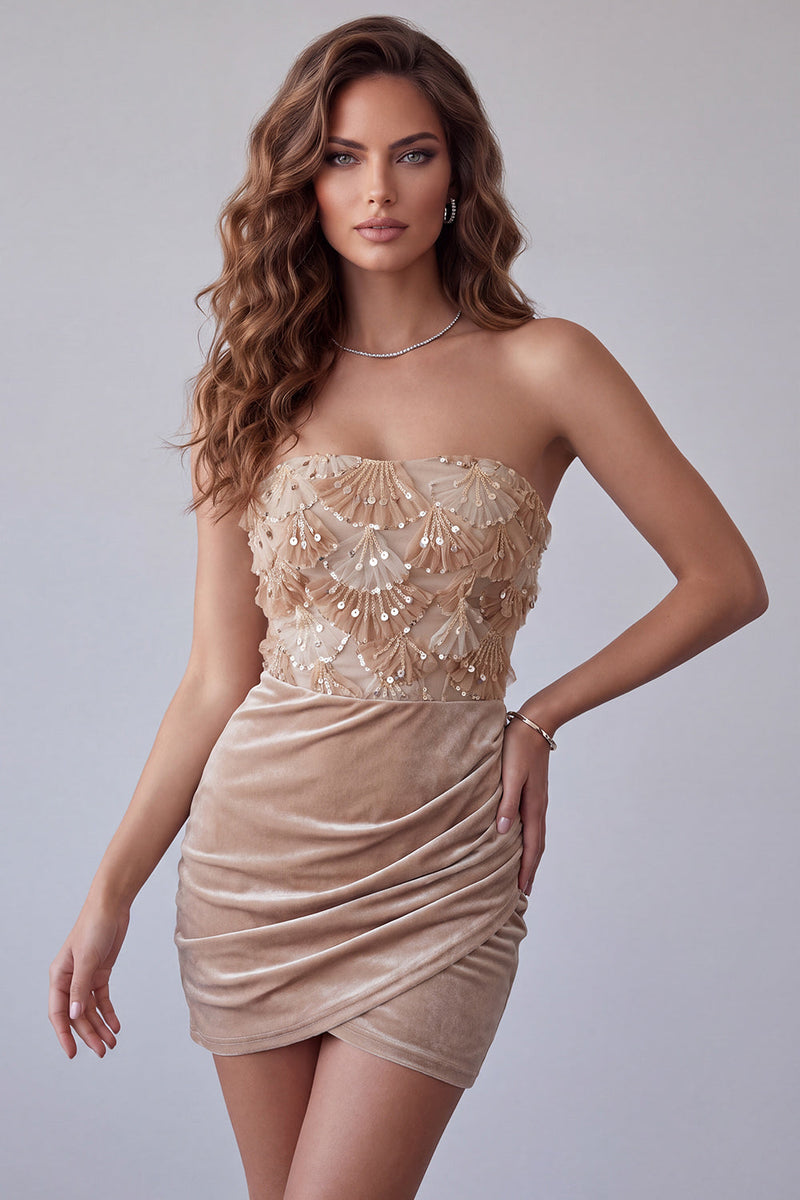 Laden Sie das Bild in den Galerie-Viewer, Champagnersamt-Pailletten-Appliquen Trägerloser Zug-Bodycon Kurzcocktailkleid