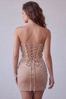 Laden Sie das Bild in den Galerie-Viewer, Champagnersamt-Pailletten-Appliquen Trägerloser Zug-Bodycon Kurzcocktailkleid