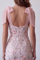 Laden Sie das Bild in den Galerie-Viewer, Rouge-Pailletten Stickerei dicke Träger Bodycon kurzes Cocktailkleid