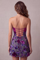 Laden Sie das Bild in den Galerie-Viewer, Fuchsia A-Linie satinloses, blumiges kurzes Cocktailkleid
