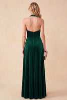 Laden Sie das Bild in den Galerie-Viewer, Dunkelgrünes A-Linien-Halter-Samt-V-Ausschnitt mit gerafftem Maxi-Formalkleid