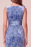 Laden Sie das Bild in den Galerie-Viewer, Blaues Meerjungfrauen-V-Ausschnitt samtiges, asymmetrisches Tüll-langes Festkleid mit 3D-Blume