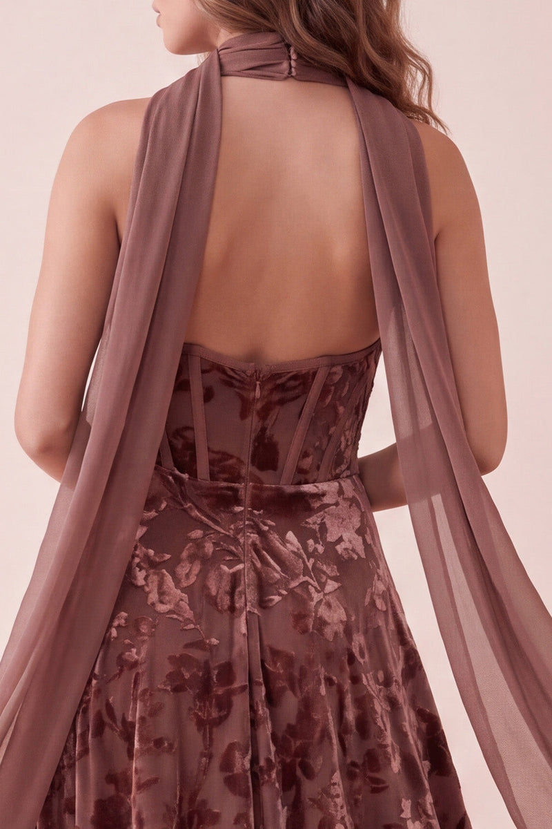Laden Sie das Bild in den Galerie-Viewer, Chocolates Korsett, Samthalter, A-Line Maxi-Festkleid mit Chiffon-Schärpe