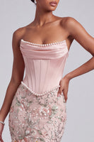 Laden Sie das Bild in den Galerie-Viewer, Rosa Korsett Meerjungfrauen Trägerloses Satin Pailletten Besticktes Abschlussballkleid mit Perlen