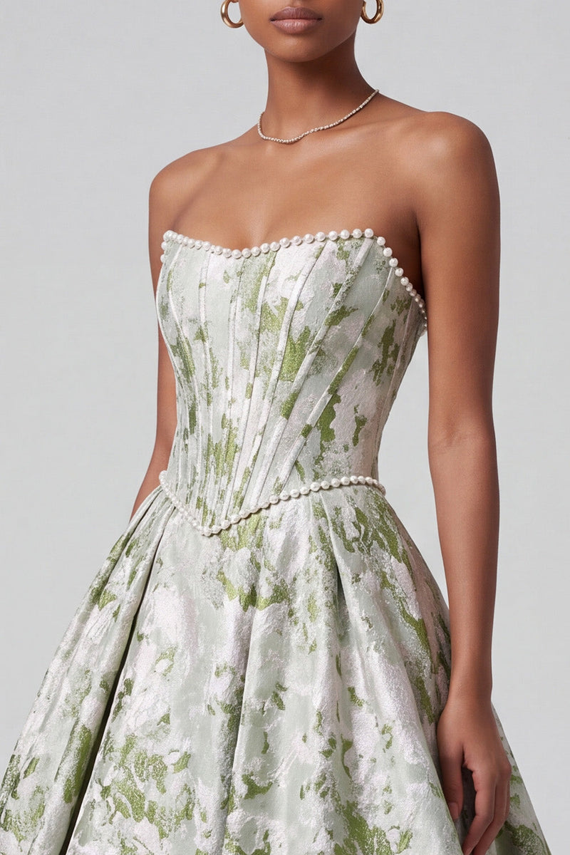 Laden Sie das Bild in den Galerie-Viewer, Salbeigrünes Korsett Ballkleid Trägerloses Jacquard Langes Ballkleid mit Perlen