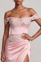 Laden Sie das Bild in den Galerie-Viewer, Rosa Schulterloses Gerafftes Satin Langes Abschlussballkleid mit Schlitz