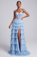 Laden Sie das Bild in den Galerie-Viewer, Hellblaues A-Linie Satin Korsett Transparentes Chiffon Gestuftes Rüschendes Langes Abschlussballkleid mit Schlitz