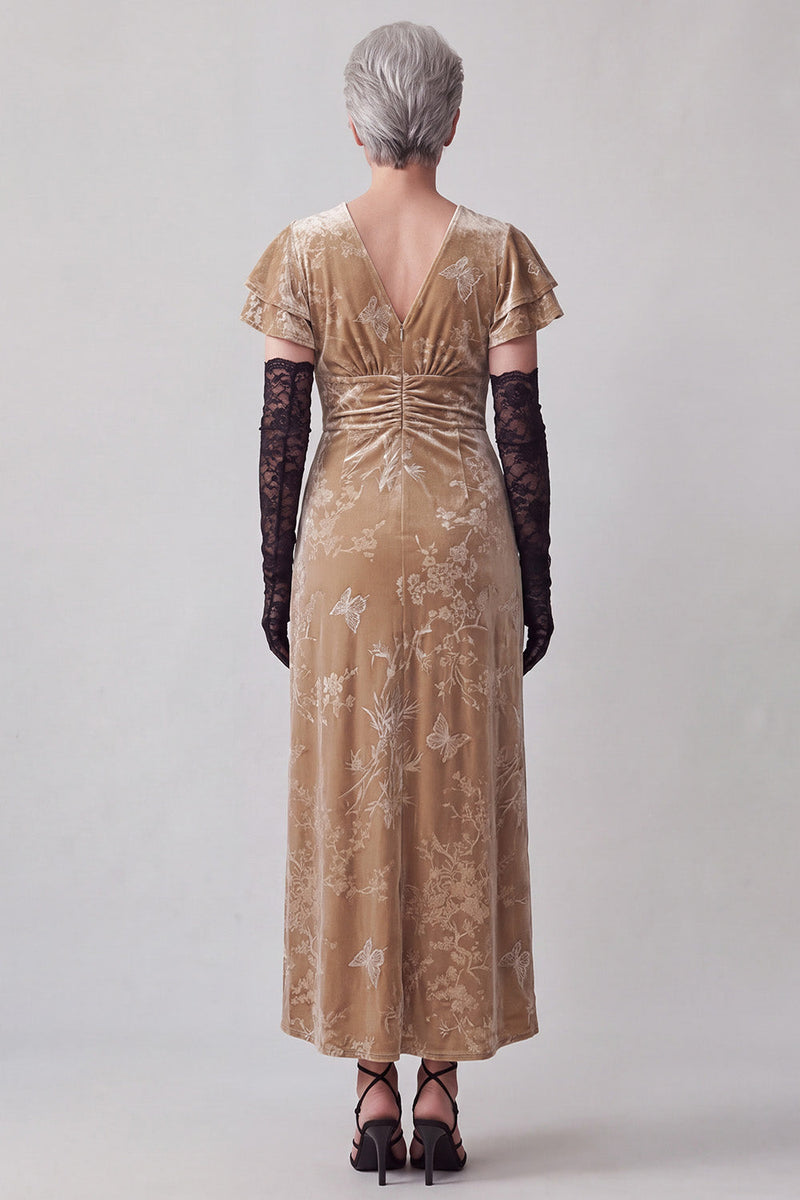 Laden Sie das Bild in den Galerie-Viewer, Champagner V-Ausschnitt Gerafftes Scheide Langes Mutter der Braut Kleid mit Rüschen-Flatter-Ärmeln