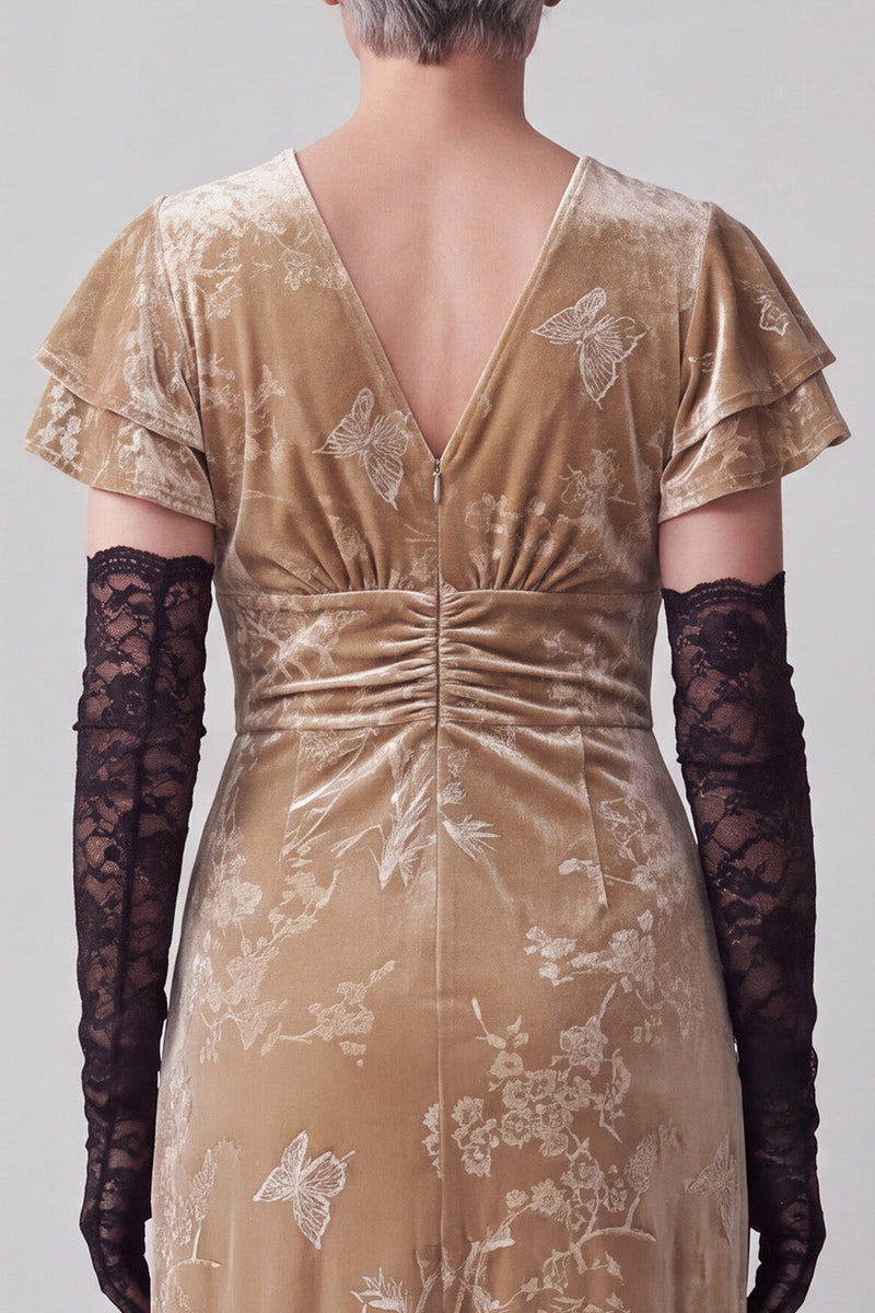 Laden Sie das Bild in den Galerie-Viewer, Champagner V-Ausschnitt Gerafftes Scheide Langes Mutter der Braut Kleid mit Rüschen-Flatter-Ärmeln