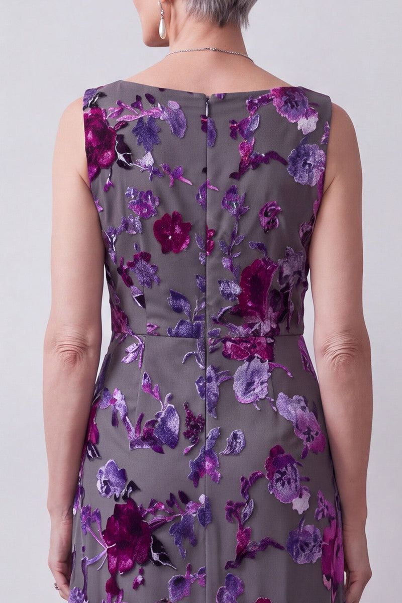Laden Sie das Bild in den Galerie-Viewer, Fuchsia Samt Scheide Satin Strassstein Blumen Midi Mutter der Braut Kleid mit Umhang