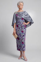 Laden Sie das Bild in den Galerie-Viewer, Graues Blumen Samt Scheide Streißstein Bateau-Hals Satin Mutter der Braut Kleid mit Umhang