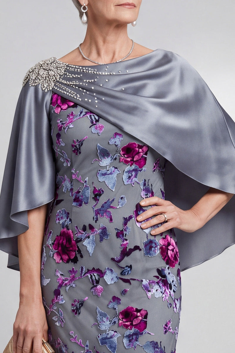 Laden Sie das Bild in den Galerie-Viewer, Graues Blumen Samt Scheide Streißstein Bateau-Hals Satin Mutter der Braut Kleid mit Umhang